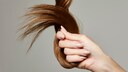 Mit diesen 7 haarschonenden Frisuren und Tools beugen Sie Spliss und Haarbruch vor