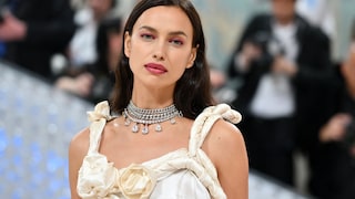 Damit der Lidschatten so lange hält wie bei Topmodel Irina Shayk, empfehlen wir Ihnen hier die 4 besten Primer dafür