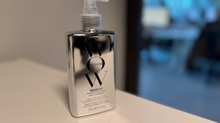 Wir haben das Color Wow Styling-Spray getestet