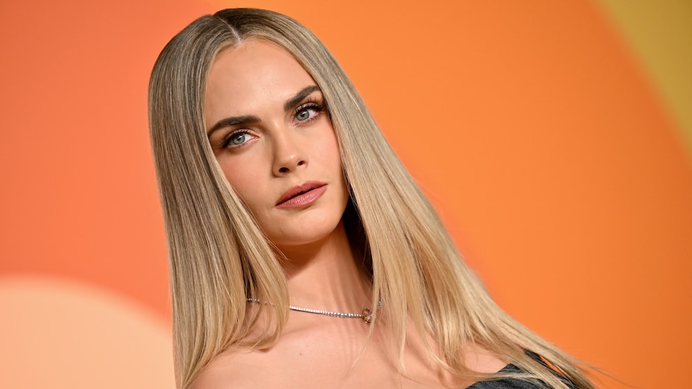 Cara Delevingne ist für Experimente mit ihrer Frisur bekannt