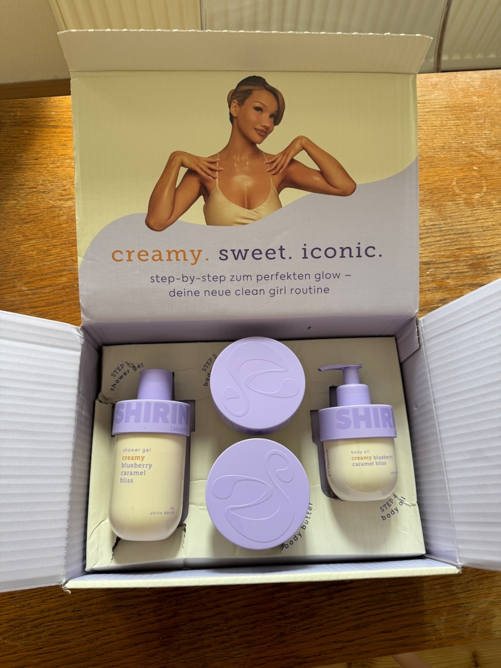 So sieht die Box aus, wenn Sie sich die Produkte über den Onlineshop von Shirin Beauty bestellen