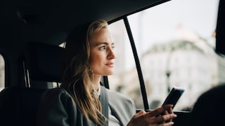 Wie Sie nachts bei Uber und Bolt ihre Sicherheit erhöhen, lesen Sie hier