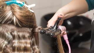 Welleneisen macht Haare wellig