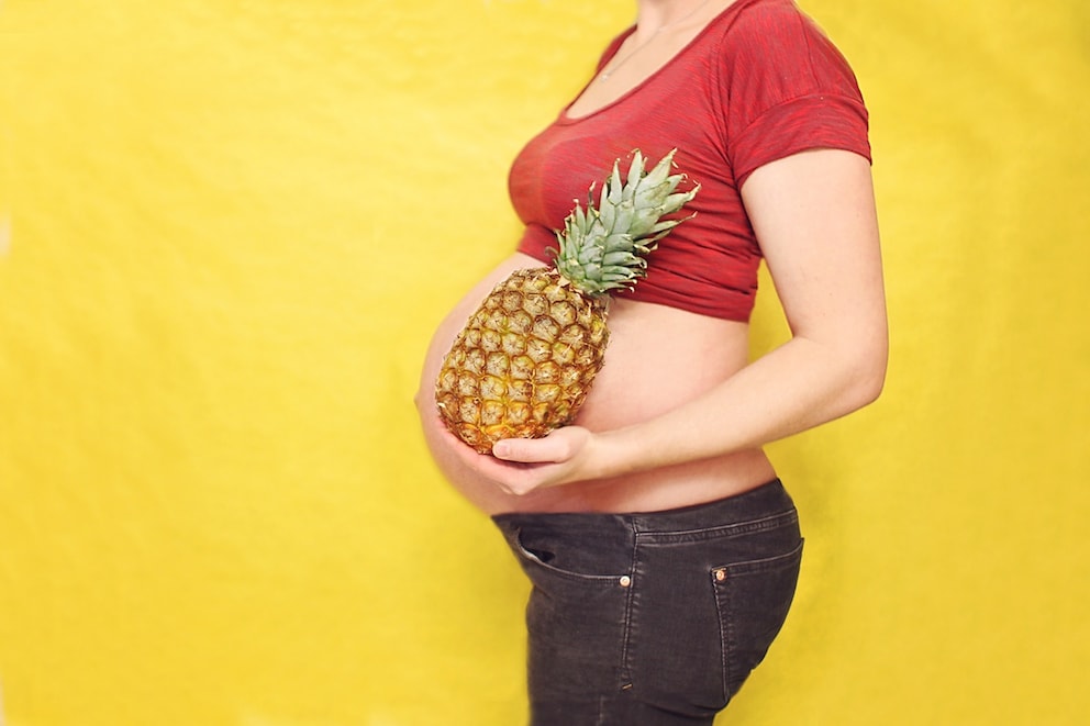 Does pineapple trigger premature labor during pregnancy?