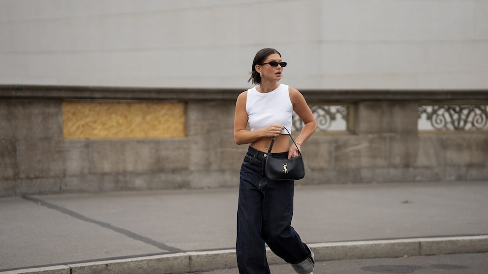 weißes Crop Top