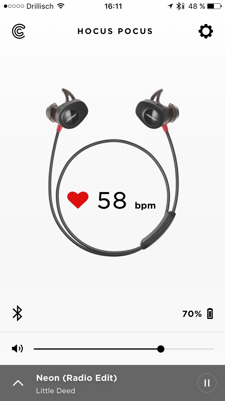 Über die Bose Connect App lässt sich der Puls anzeigen, außerdem können verschiedene Einstellungen wie Sprachansage oder Ausschaltautomatik vornehmen.