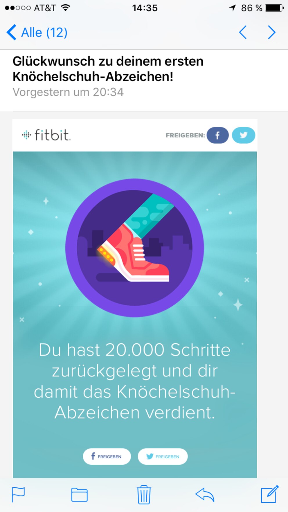  Spornt an: Per E-Mail verschickt Fitbit Gl&uuml;ckw&uuml;nsche und Abzeichen.<br>Foto: Techbook