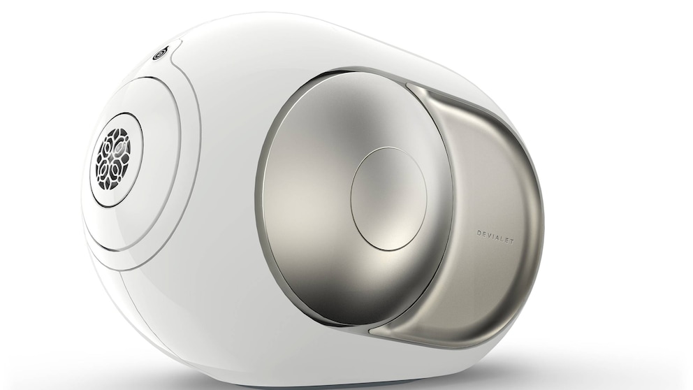 Leistung ohne Ende: Im Silver Phantom von Devialet stecken unfassbare 3000 Watt Leistung – und das ist nur die mittlere Version.