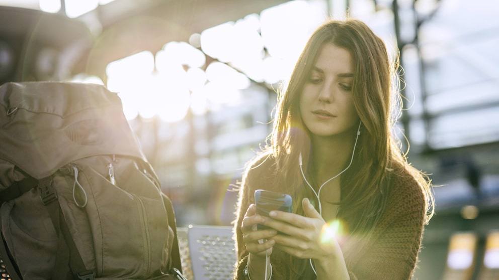 Die Musik ist plötzlich aus? Dann gibt es wohl ein Problem mit dem mobilen Internet. TECHBOOK verrät, was Sie nun tun können.