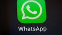 WhatsApp Logo. Immer wieder kursieren ominöse Kettenbriefe bei WhatsApp. Wiederholt ist nun auch die Warnung vor „WhatsApp Gold“ aufgetaucht.