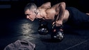 Bluetooth-Kopfhörer sind besonders praktisch beim Sport, da keine Kabelverbindung zum Smartphone nötig ist.
