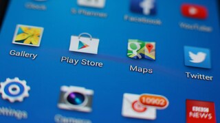 Im Play Store für Android-Geräte gibt es gute Apps, die helfen können die Akku-Laufzeit Ihres Smartphones zu verlängern.