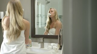 Einfach die Amabrush für zehn Sekunden in den Mund nehmen und die Zähne sind sauber – das versprechen die Macher auf Kickstarter.