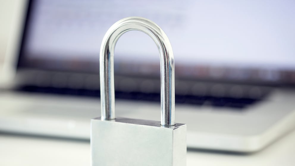 Den eigenen Computer sollte jeder vor den Bedrohungen im Internet schützen. Antivirensoftware hilft dabei.
