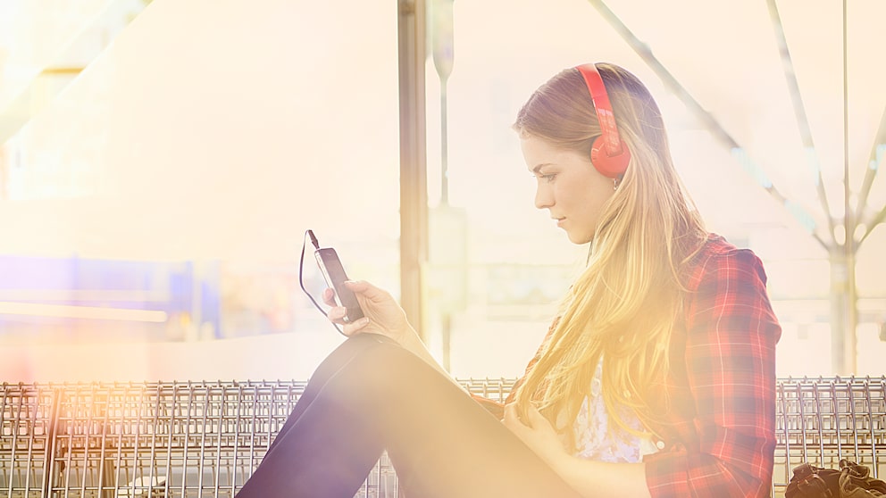 Musik streamen die Deutschen über die unterschiedlichsten Dienste. Ein Anbieter ist den anderen allerdings eine Musiklänge voraus.
