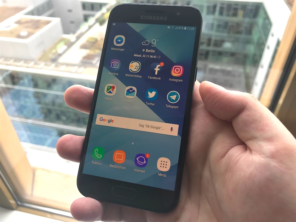  Samsung Galaxy A3 (2017)<br>Foto: TECHBOOK