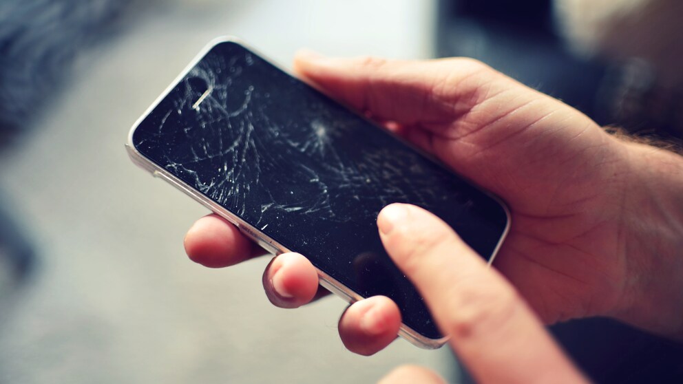 Smartphone mit gebrochenem Display