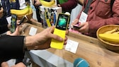 Nokia 8110 auf der Messe