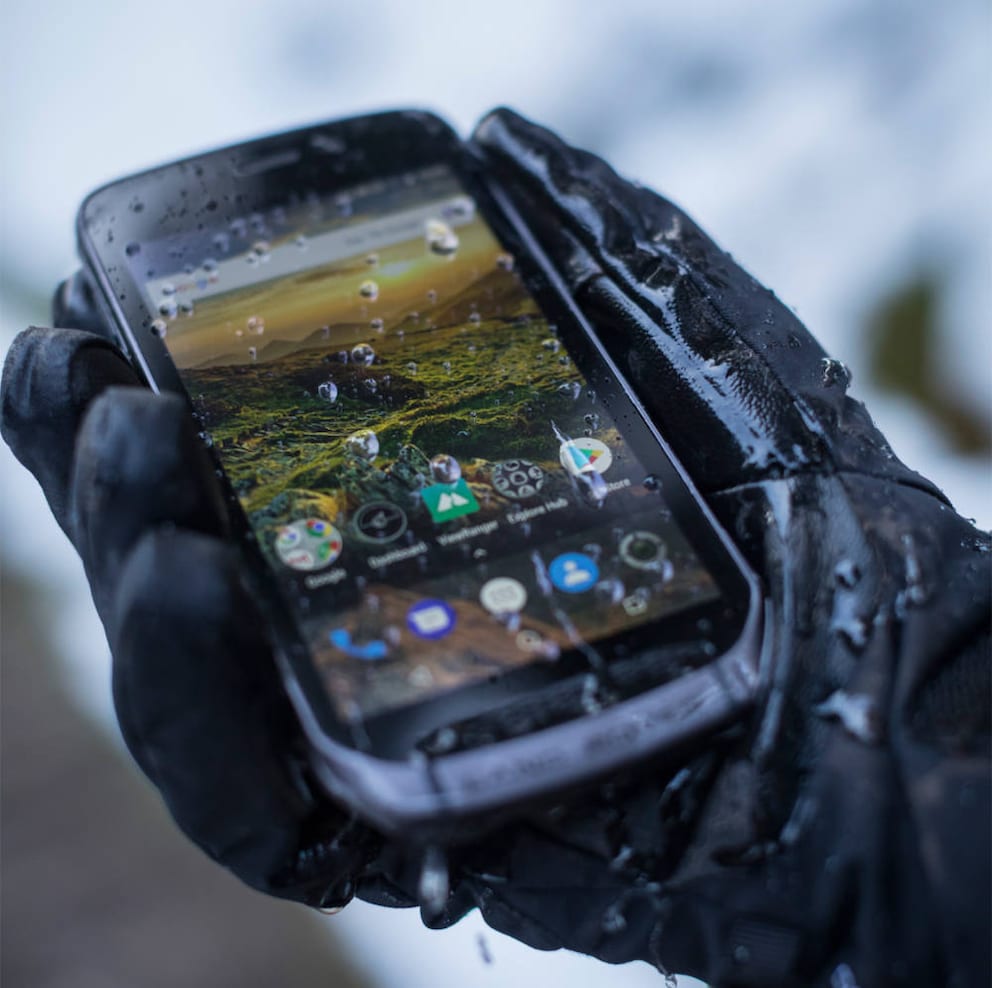 Land Rover Explore smartphone