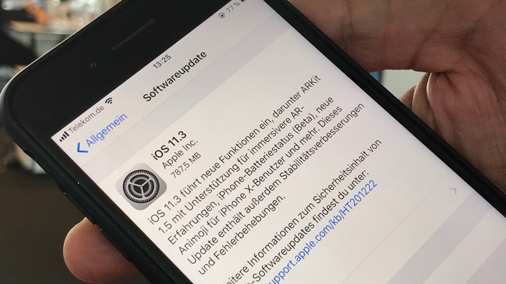 Softwareupdate-Bildschirm auf dem iPhone 8 Plus