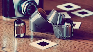 Filmrollen und Kamera