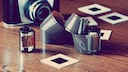 Filmrollen und Kamera