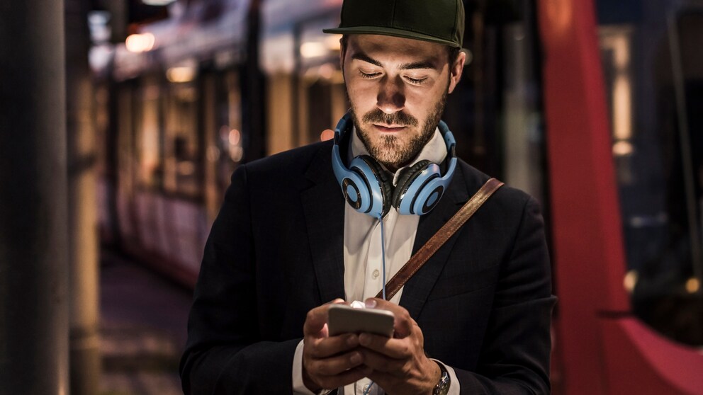 Warum bekommen wir weniger Datenvolumen als unsere europäischen Nachbarn? TECHBOOK hat nachgehakt.