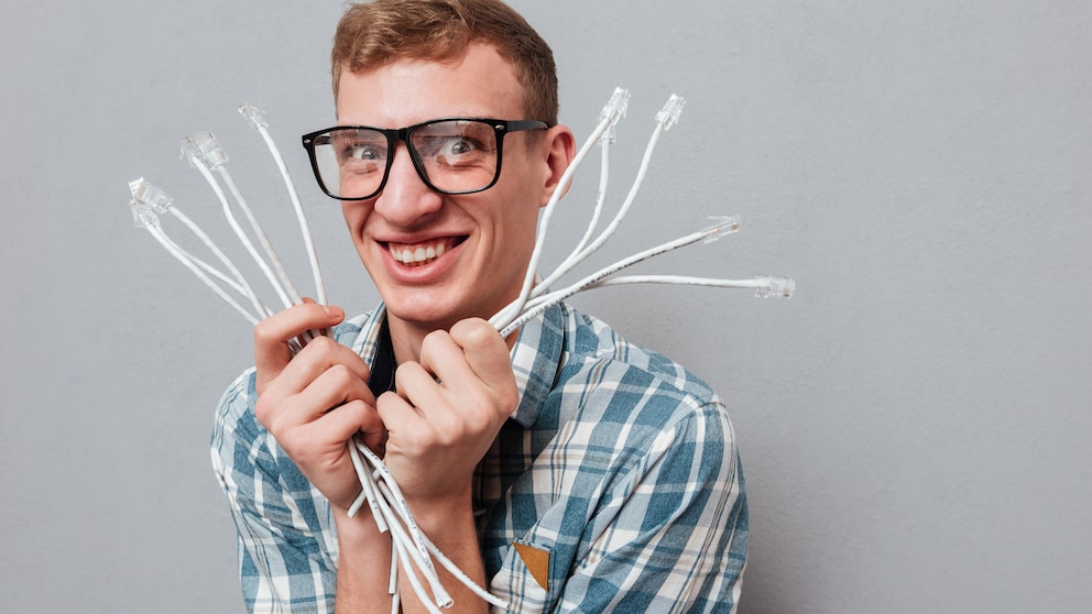 Der Kabel-Klaus kennt sich aus und hilft Ihnen gerne bei der Suche nach dem richtigen Adapter.