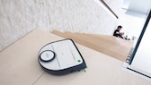 Vorwerk Kobold VR300 an einer Treppe