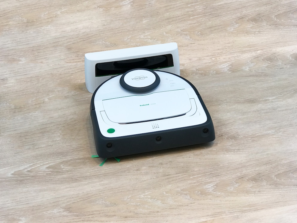  Neu oder nicht? Von außen unterscheiden sich der VR200 und VR300 (im Bild) nur minimal. Das Display hat Vorwerk in der neuen Generation eingespart. Foto: TECHBOOK