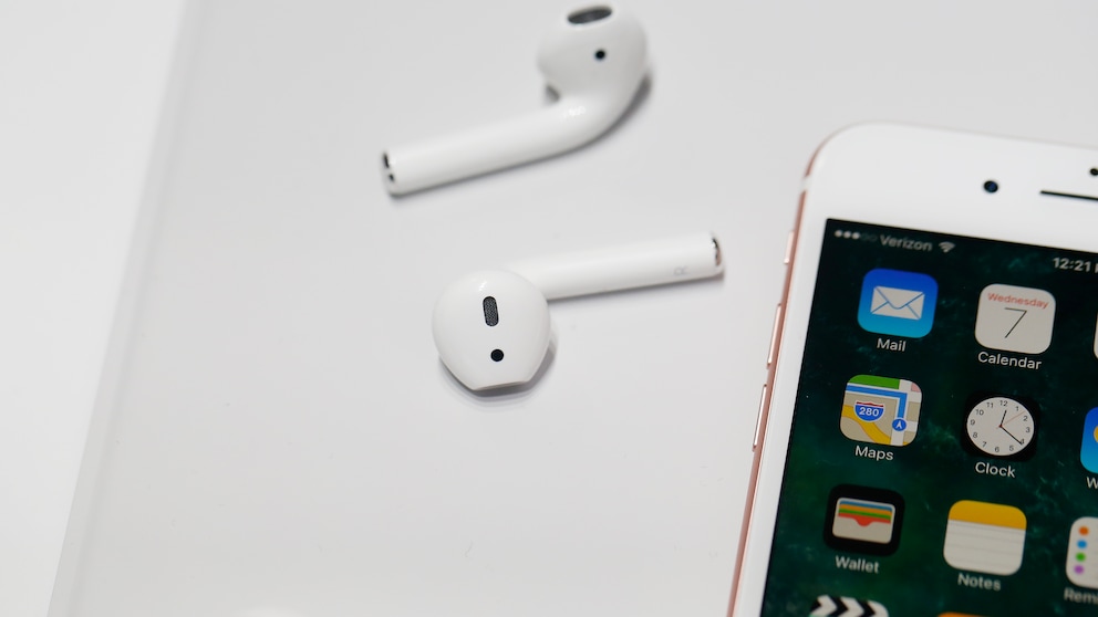 AirPods