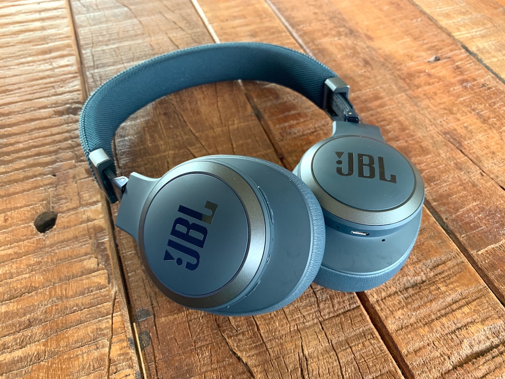 JBL Live 650BT