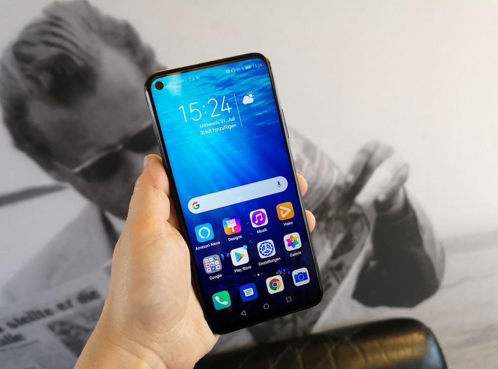 Honor 20 in der Hand gehalten