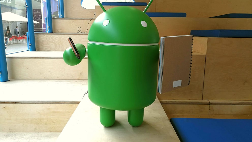 Android-Männchen auf einem Messestand