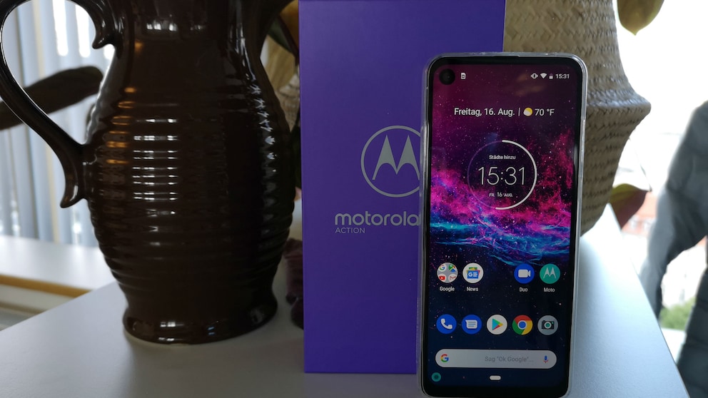 Motorola One Action von vorne