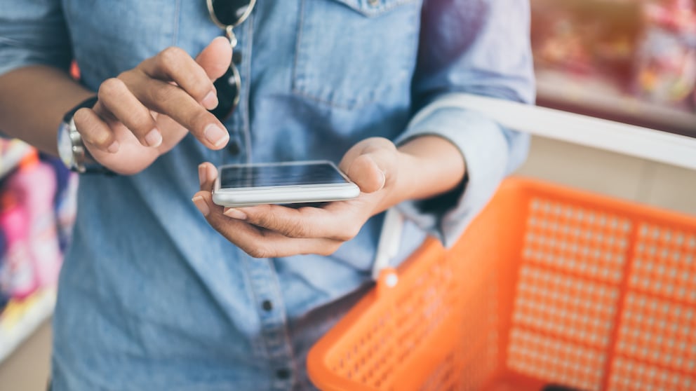 Smartphone im Supermarkt