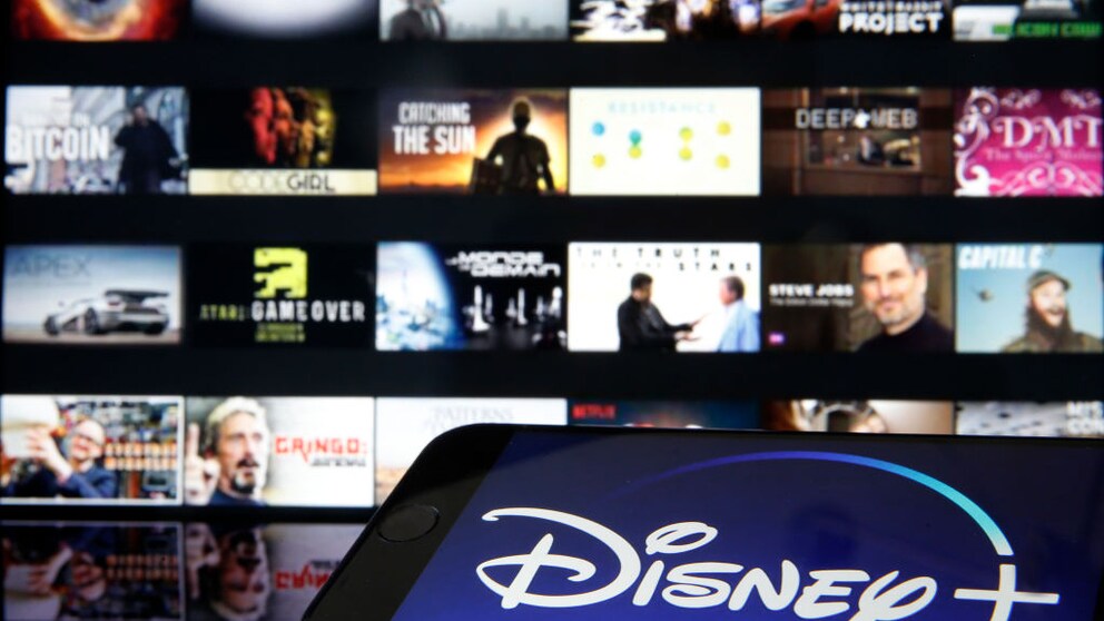 Disney+ kündigen: Disney Plus auf Handy und Bildschirm