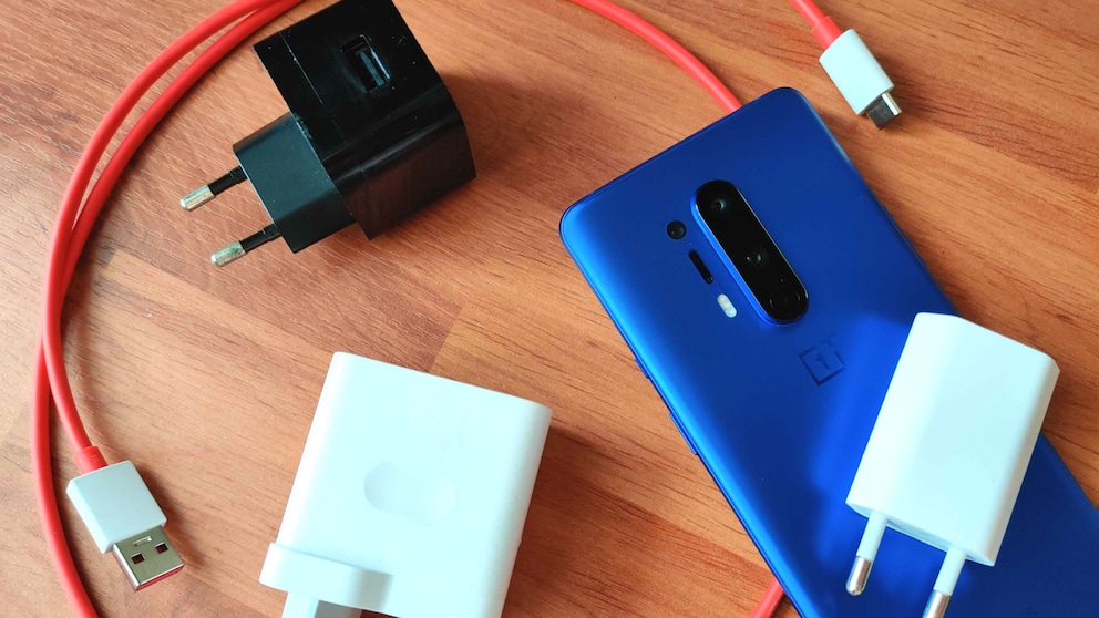 Netzteile für Smartphones gibt es viele – TECHBOOK hat die besten gekürt