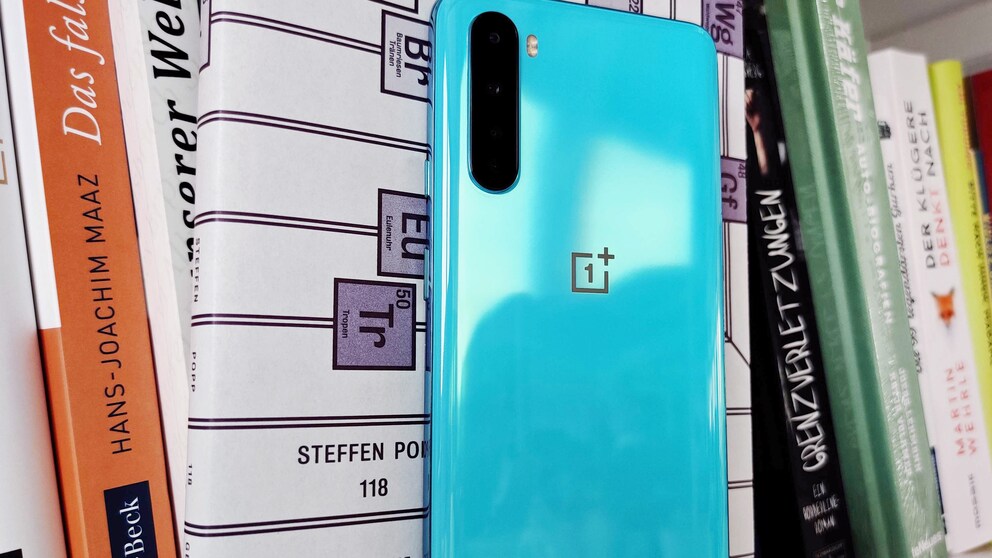 OnePlus Nord in Blue Marble