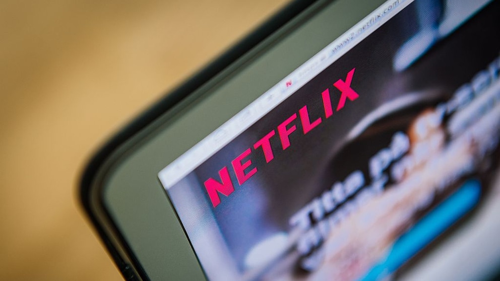 Netflix kostenlos Symbolbild: Netflix-Schriftzug auf PC-Bildschirm
