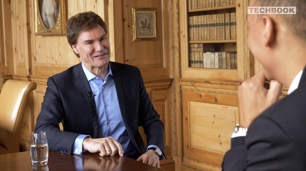 Carsten Maschmeyer in the interview