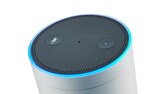 Amazon Echo auf weißem Grund, Symbolbild für beliebte Alexa Skills