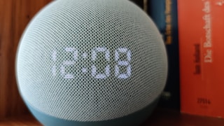Amazon Echo Dot mit Uhr (4. Gen)