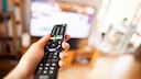 Lautstärke Fernseher ändert sich