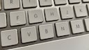 Tastatur Strich F und J