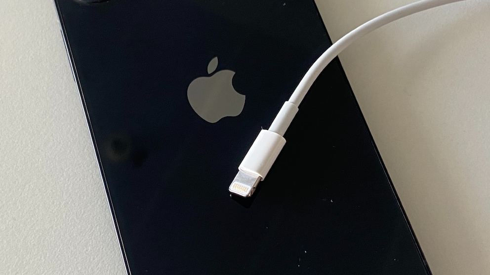iPhone 13 mit Lightning