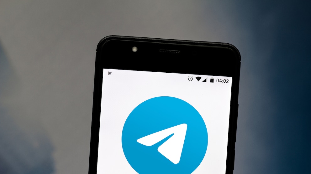 Telegram Abo_ Logo des Dienstes auf Smartphone