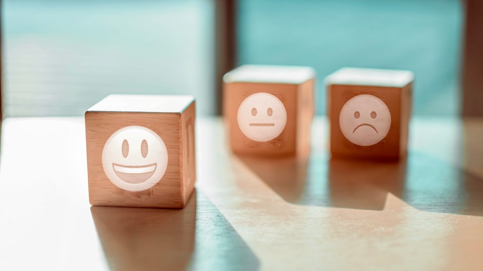 WhatsApp Emoji Reaktionen