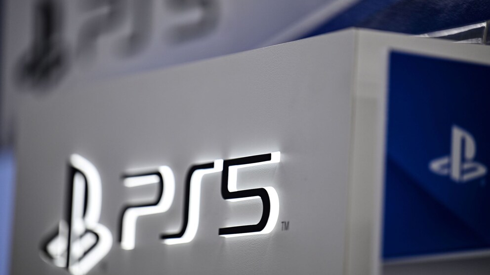 PS5 Logo schwarze Schrift auf weißem Grund Preiserhöhung