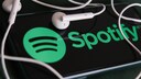Spotify Platinum HiFi Abo soll kommen, Spotify Logo mit Kopfhörern